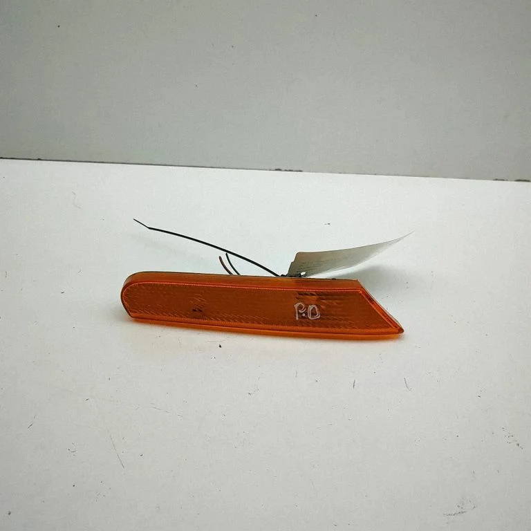 Front fender indicator light 99663103401