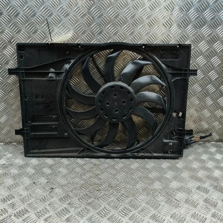 Radiator cooling fan shroud 3WA121203A