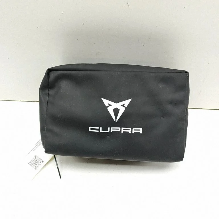 First aid kit – Cupra Born (2021-)