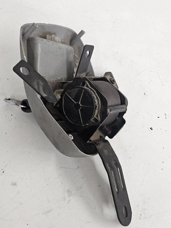 Front seatbelt – Hyundai Tucson JM (2004-2009)