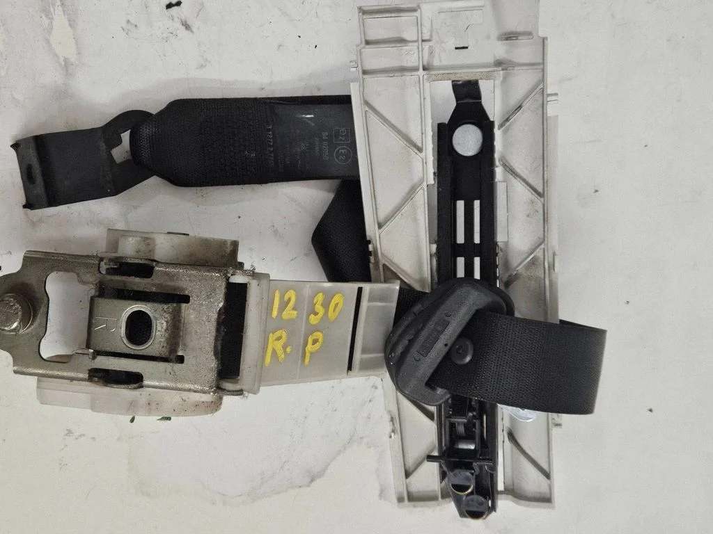 Front seatbelt – Opel Vectra C (2005-2009)