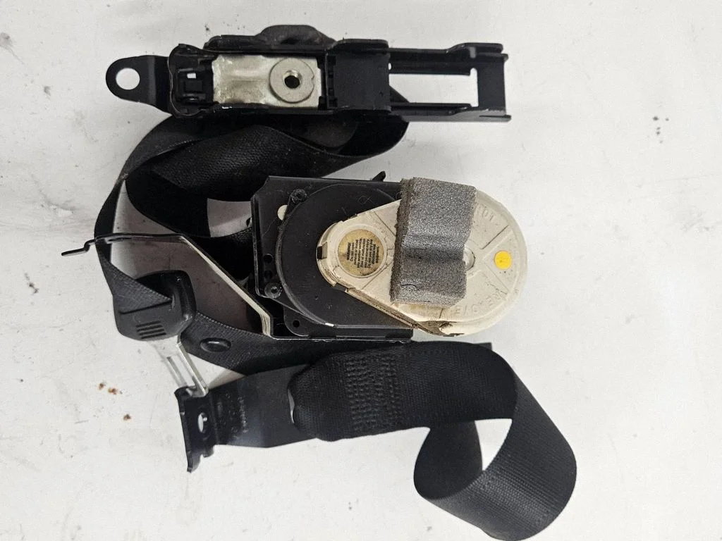 Front seatbelt – Saab 9-3 Ver2 (2003-2007)