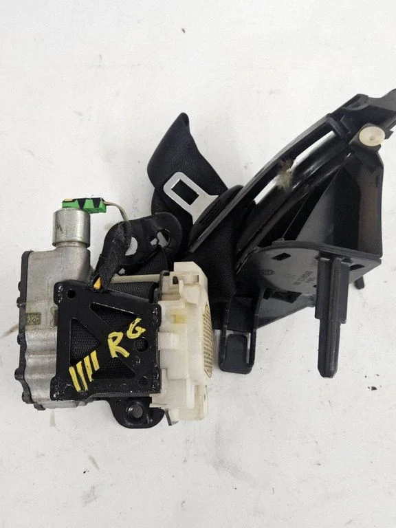 Rear seatbelt – Saab 9-3 Ver2 (2003-2007)