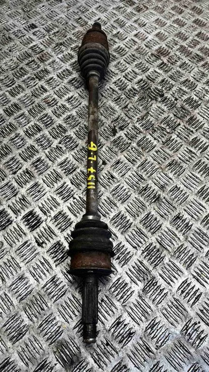 Tagumine pooltelg – Subaru Legacy (2004-2006)