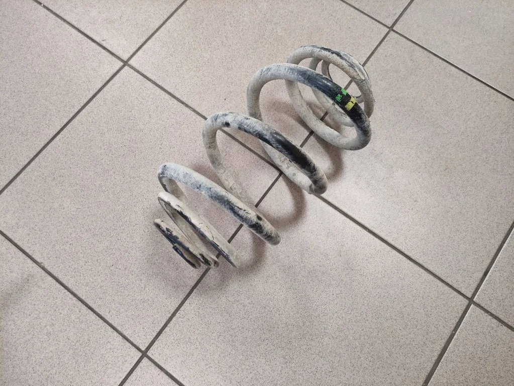 Rear coil spring – Opel Vivaro (2001-2014)
