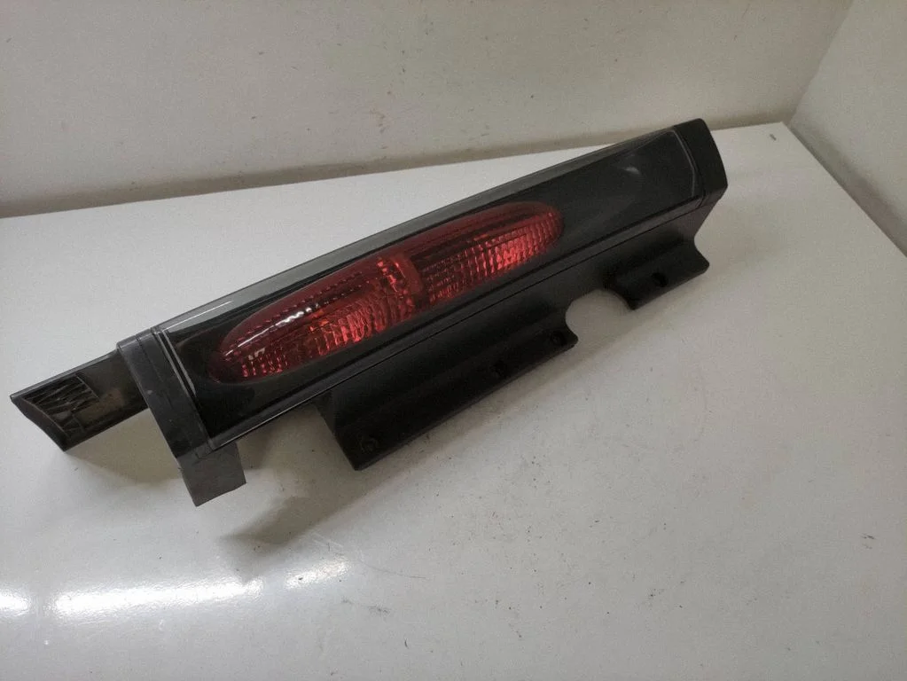 Tagatuli keres – Opel Vivaro (2001-2014)