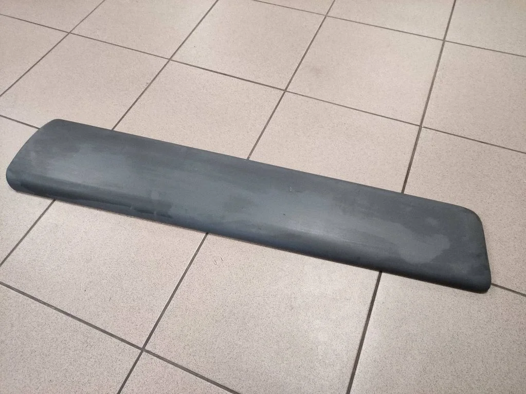 Front door trim (molding) – Opel Vivaro (2001-2014)