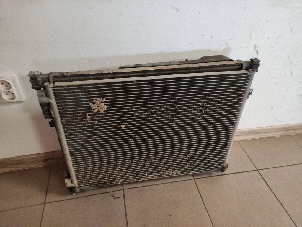 Radiaatorite komplekt – Opel Vivaro (2001-2014)