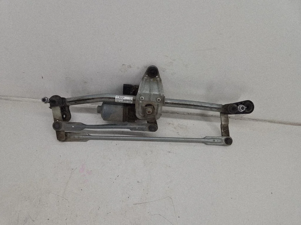 Front wiper linkage and motor – Audi A3 S3 8V (2013-2019)