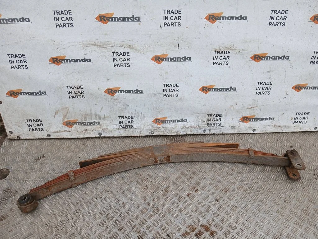 Rear leaf spring