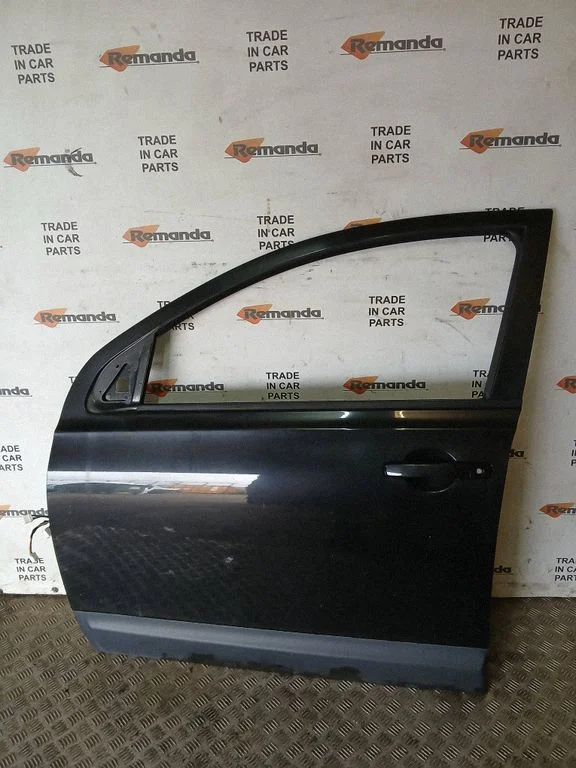 Front door – Nissan Qashqai+2 (2008-2010)
