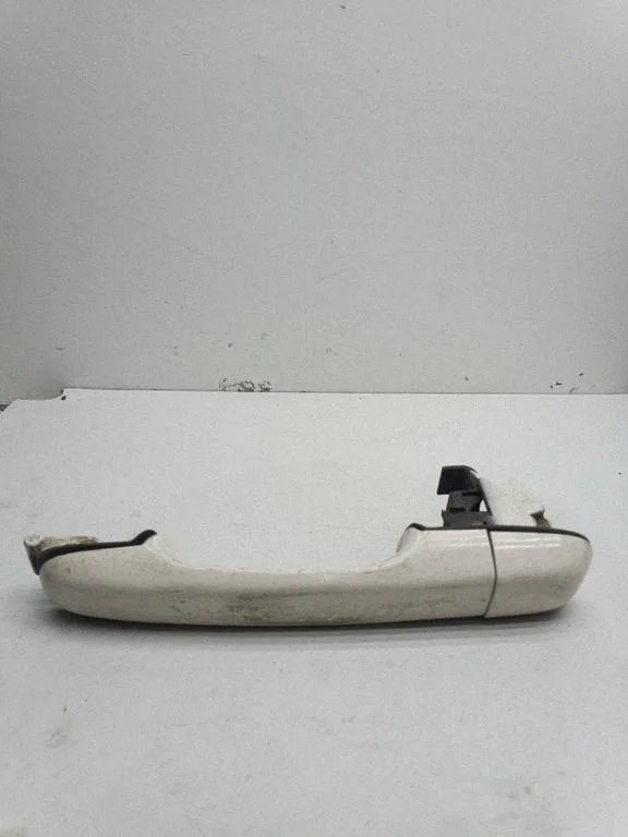 Rear door exterior handle – Volvo V70 (2005-2008)