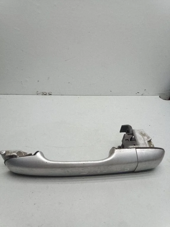 Rear door exterior handle – Volvo S70 V70 V70 XC (1997-2000)