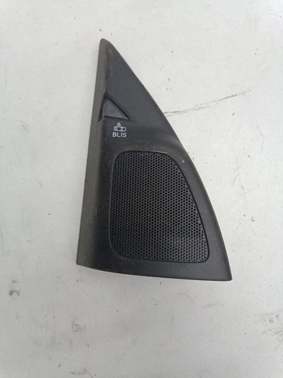 Kõrgsageduslik kõlar(id) esiustes – Volvo V70 (2000-2004)