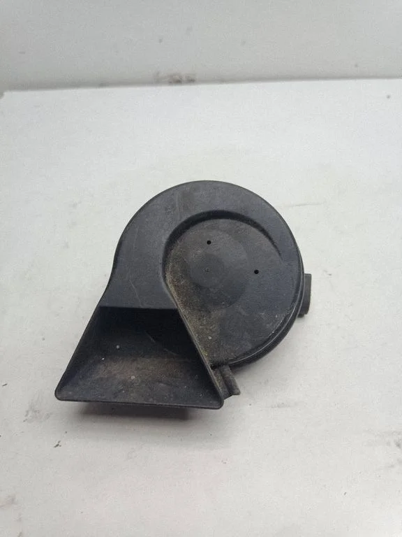 Horn signal 8T0951223A – Audi A5 8T 8F (2007-2016)