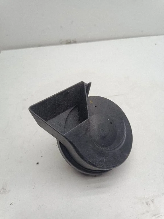 Horn signal 8T0951221A – Audi A5 8T 8F (2007-2016)