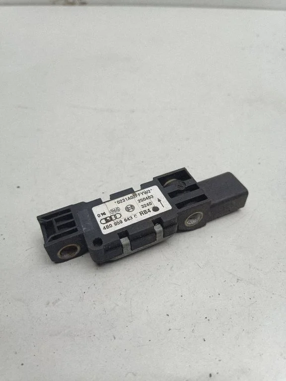 Airbag deployment crash/impact sensor 4B0959643C – Audi A6 S6 C6 4F (2004-2011)