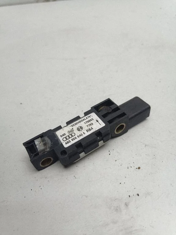 Airbag deployment crash/impact sensor 4B0959643E – Audi A3 S3 8P (2003-2012)