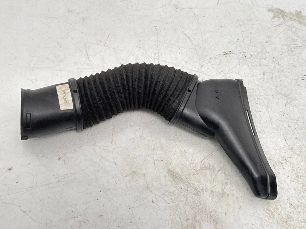 Air intake duct part – Mercedes-Benz S-Class W222 (2013-)