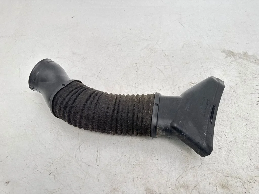 Air intake duct part – Mercedes-Benz S-Class W222 (2013-)