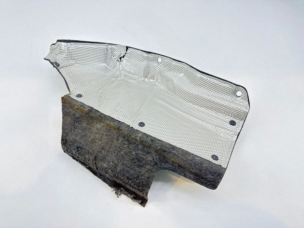 Külgmine põhjakaitse – Chrysler Pacifica (2017-)