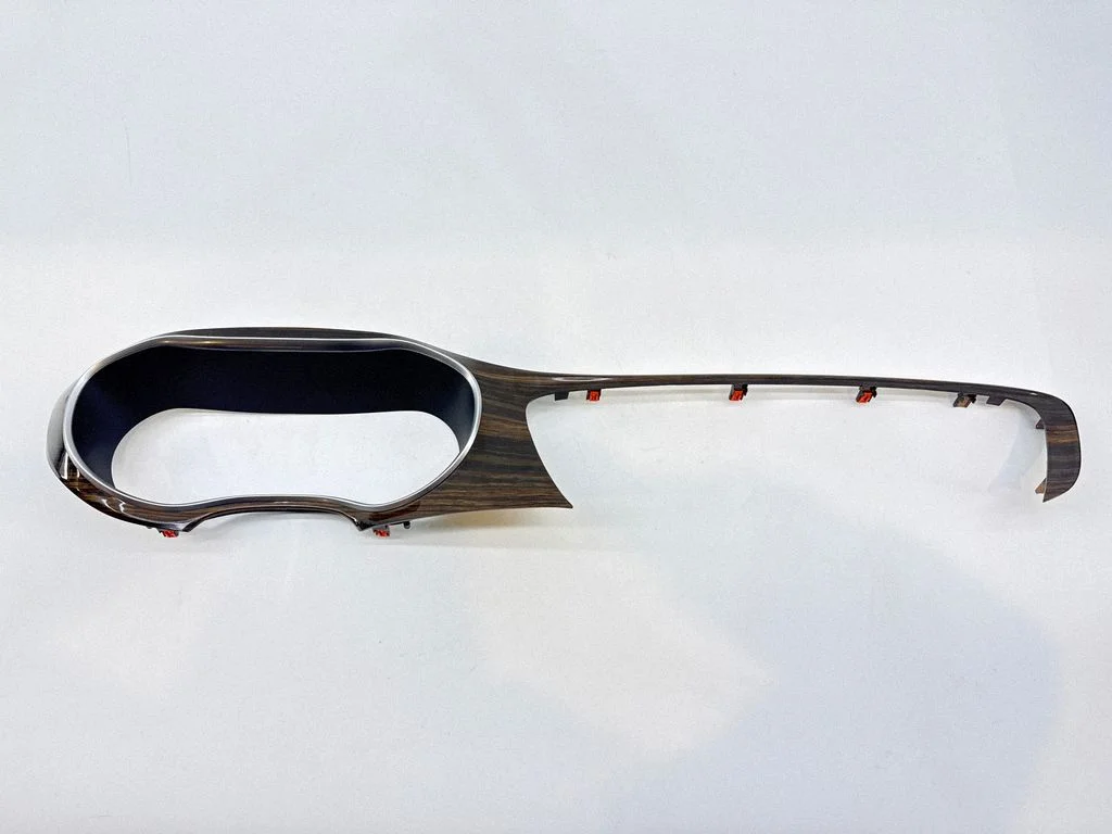 Dashboard trim – Chrysler Pacifica (2017-)