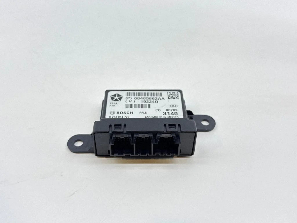 Parkimisandurite (PDC) juhtplokk – Chrysler Pacifica (2017-)