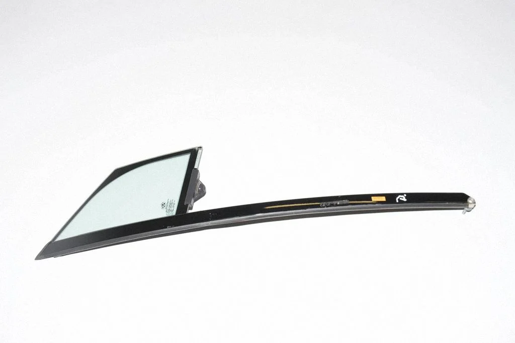 Front door vent window glass four-door – BMW i3 (2013-)