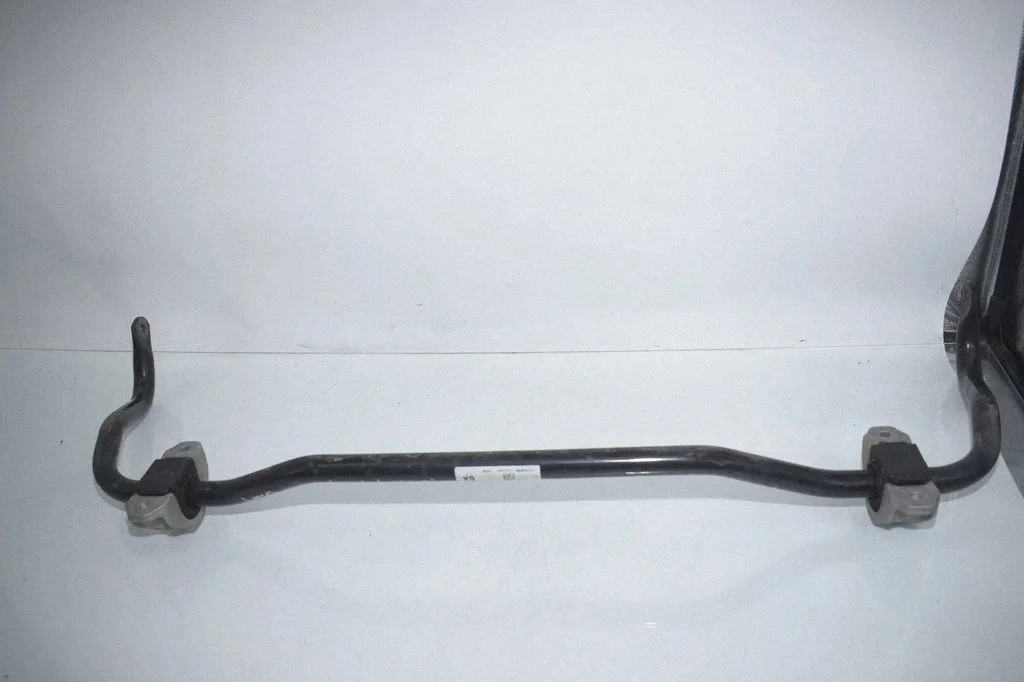 Eesmine stabilisaator (kaldevarras) – BMW 3-seeria G20 G21 (2019-)