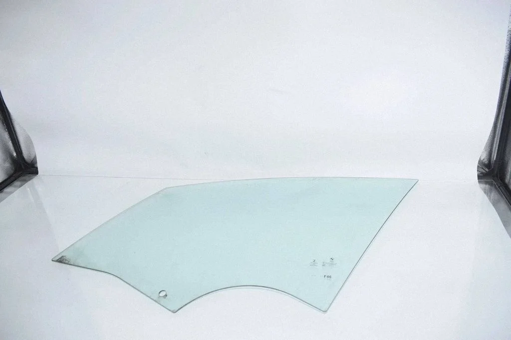 Front door window glass four-door – BMW 2 Series F46 (2015-)
