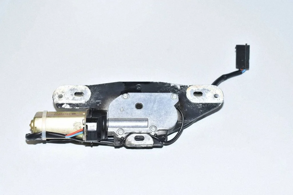 Tagaluugi sulgemismootor – BMW 5-seeria E39 (1996-2003)
