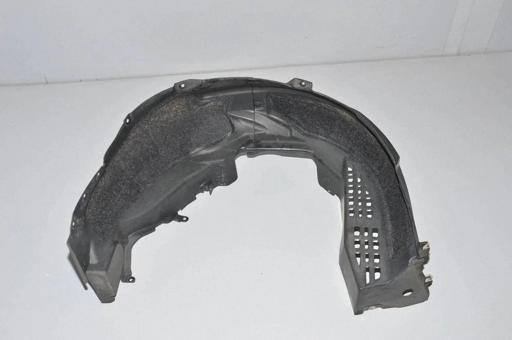 Tagumine poritiivakate – BMW i3 (2013-)