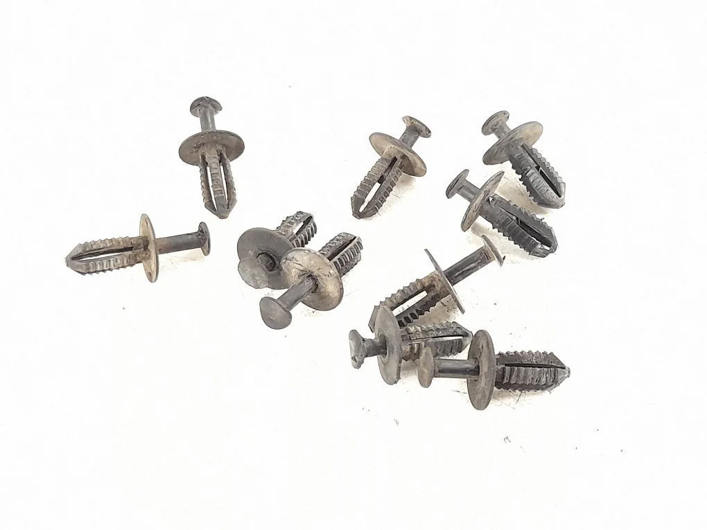Nuts/bolts – Mercedes-Benz E-Class W212 (2009-2016)