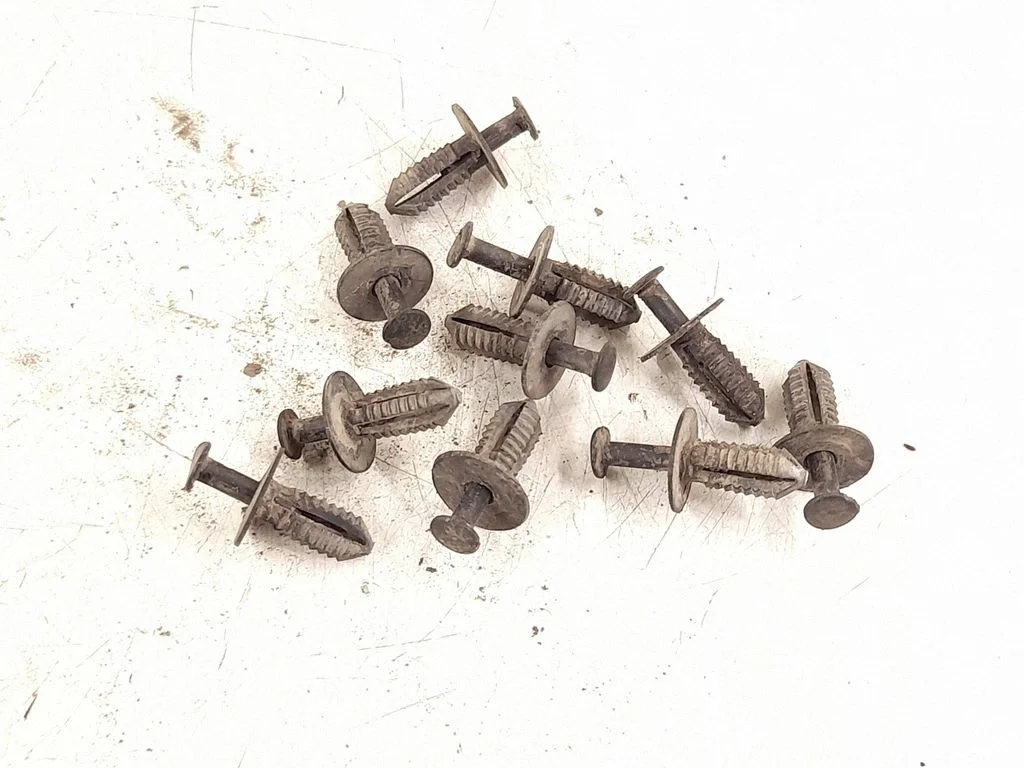 Nuts/bolts – Mercedes-Benz C-Class AMG W204 (2007-2014)