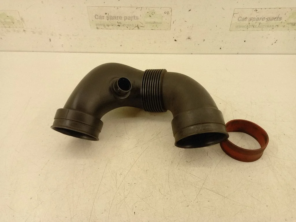 Turbo air intake inlet pipe/hose – Mercedes-Benz ML-Class W163 (1997-2005)