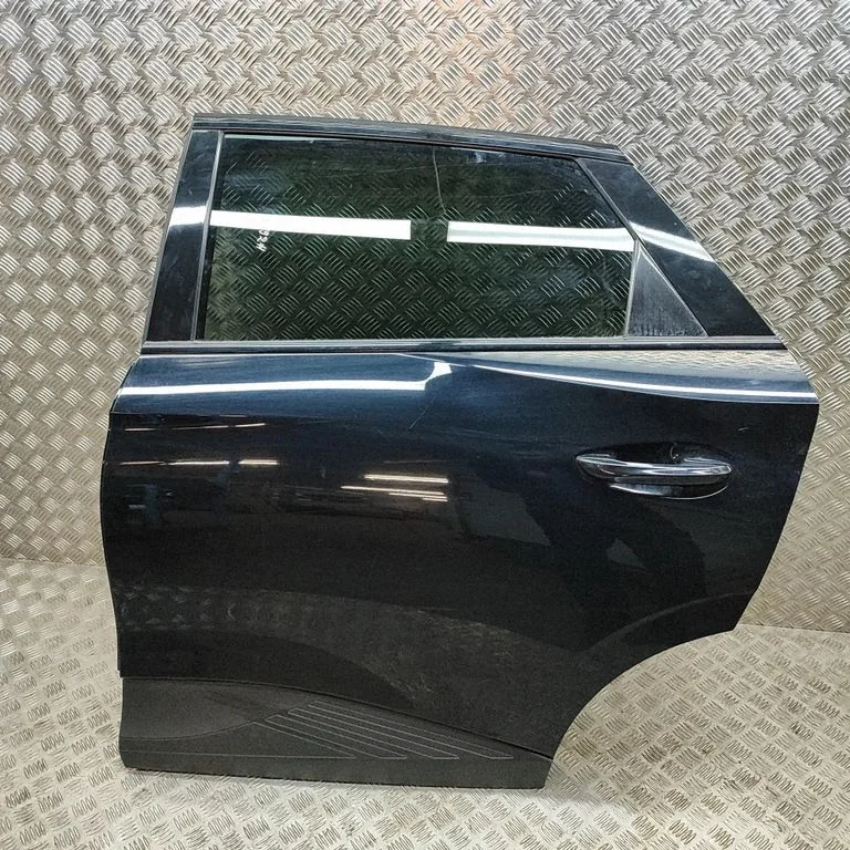 Rear door 10936227