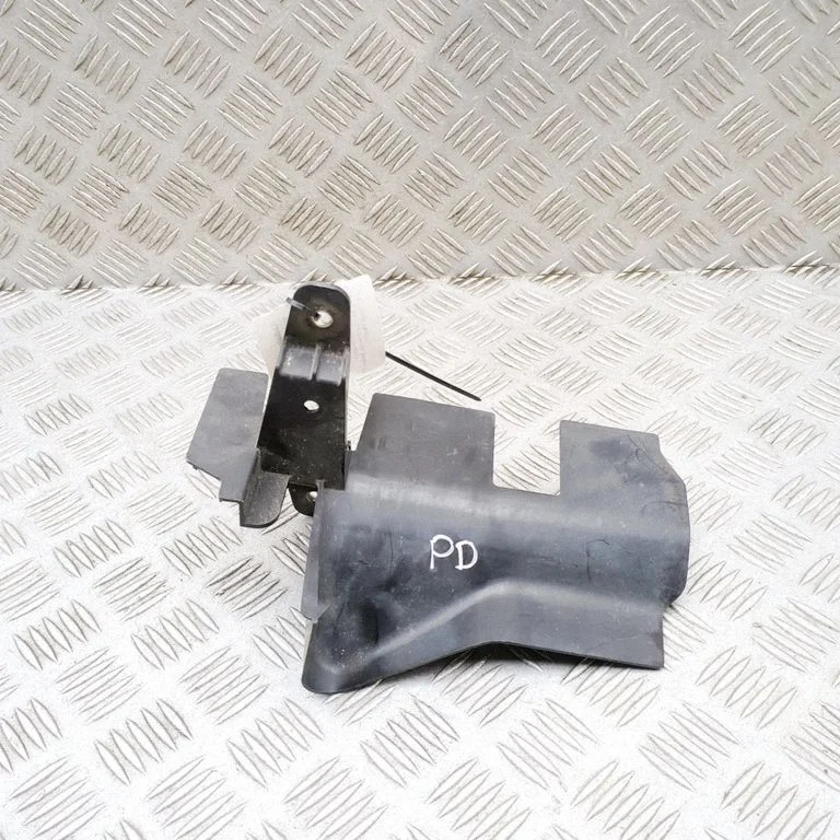 Kierownica powietrza chłodnicy P51B15222