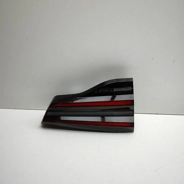 Tailgate rear/tail lights 9463051