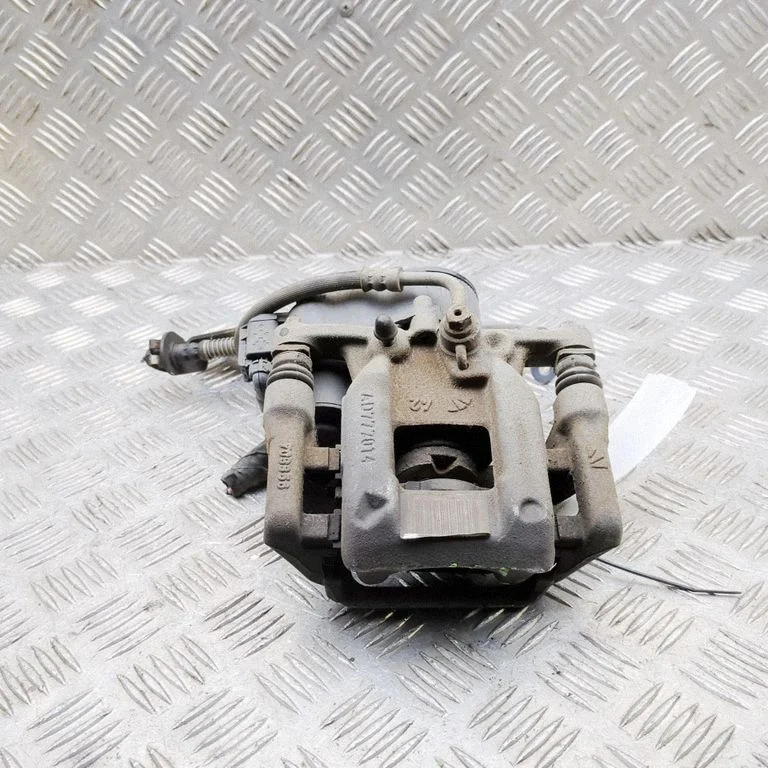 Aizmugurējais bremžu suports 1608999580