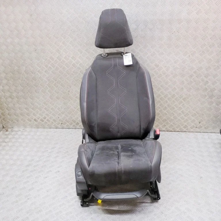 Priekšējais pasažiera sēdeklis 1622708480