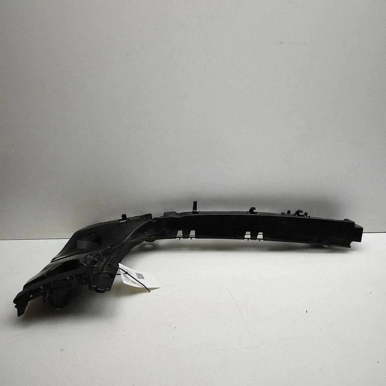 Rear bumper mounting bracket 9850834