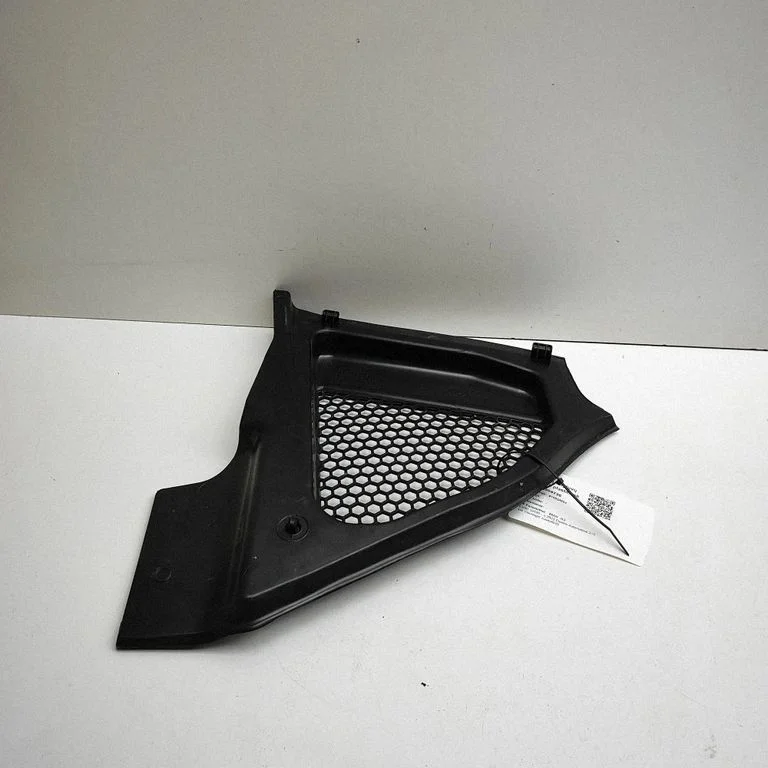 Wiper trim 7399022