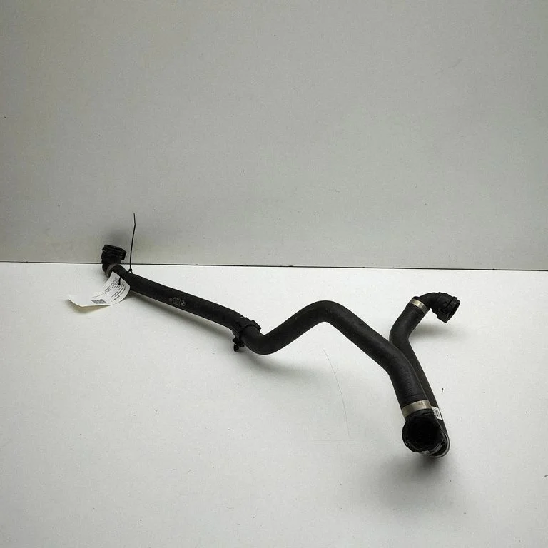 Engine coolant pipe/hose 8743372