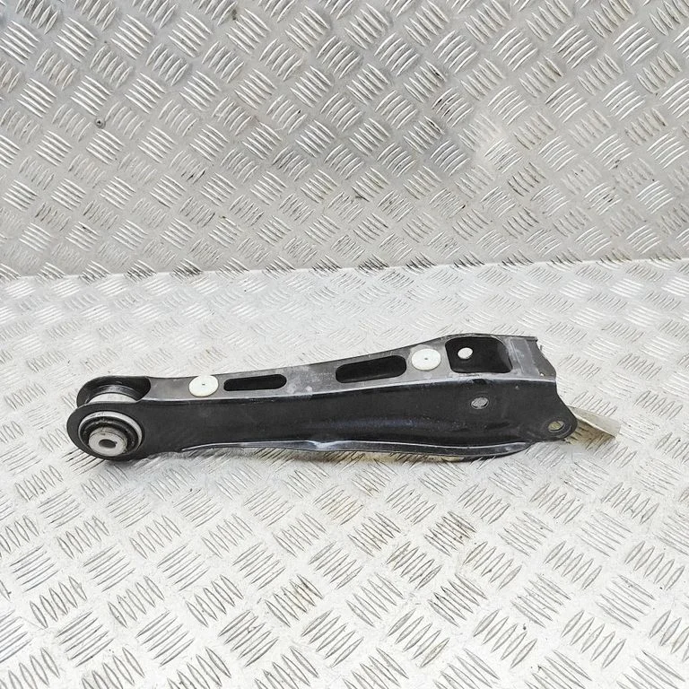 Rear upper control arm/wishbone 6871507