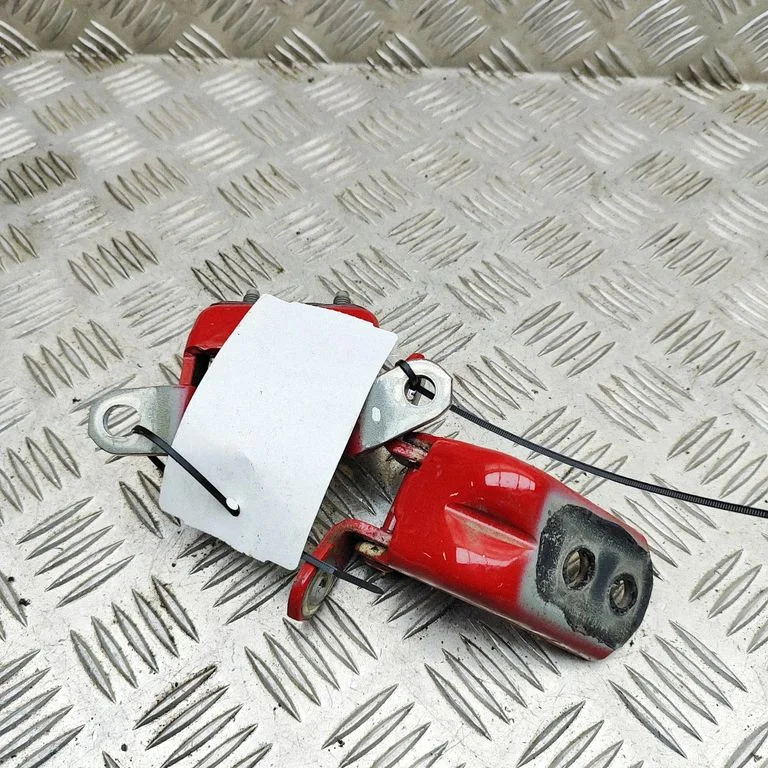 Komplet zawiasów drzwi tylnych 824013NA1A