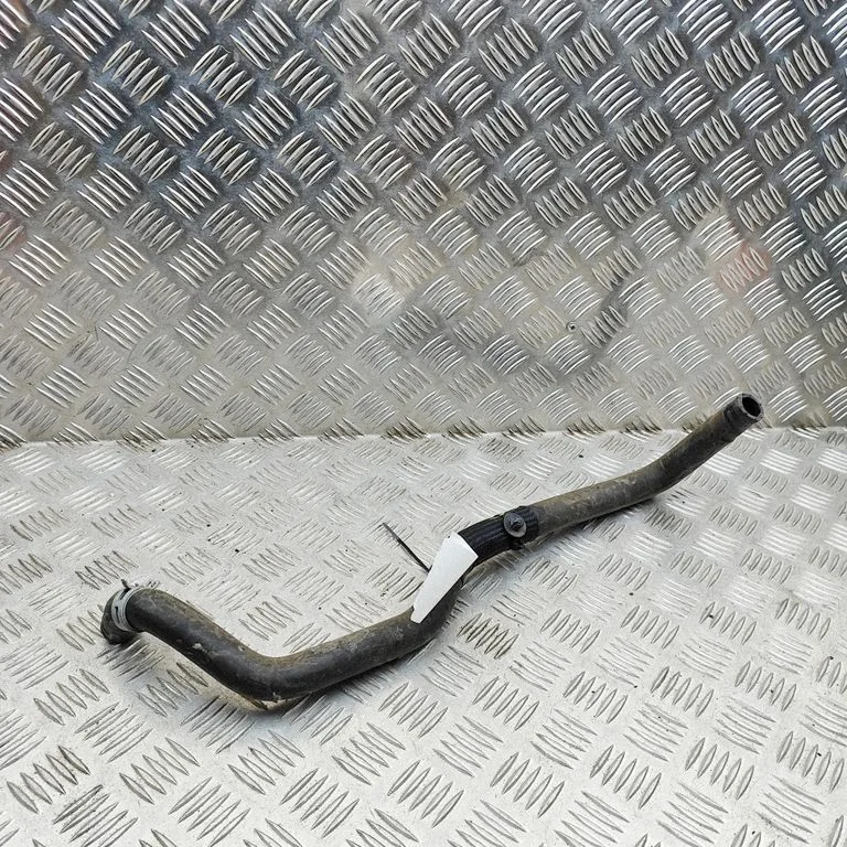 Motora dzesēšanas caurule (-es)/šļūtene (-es) 215035SH1A