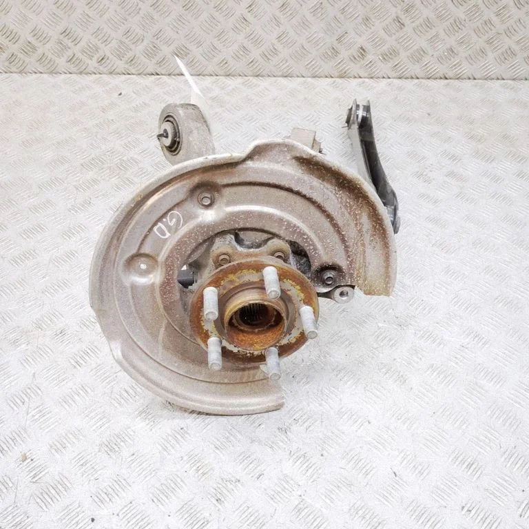 Aizmugurējā rumba LJ9C5K968AB