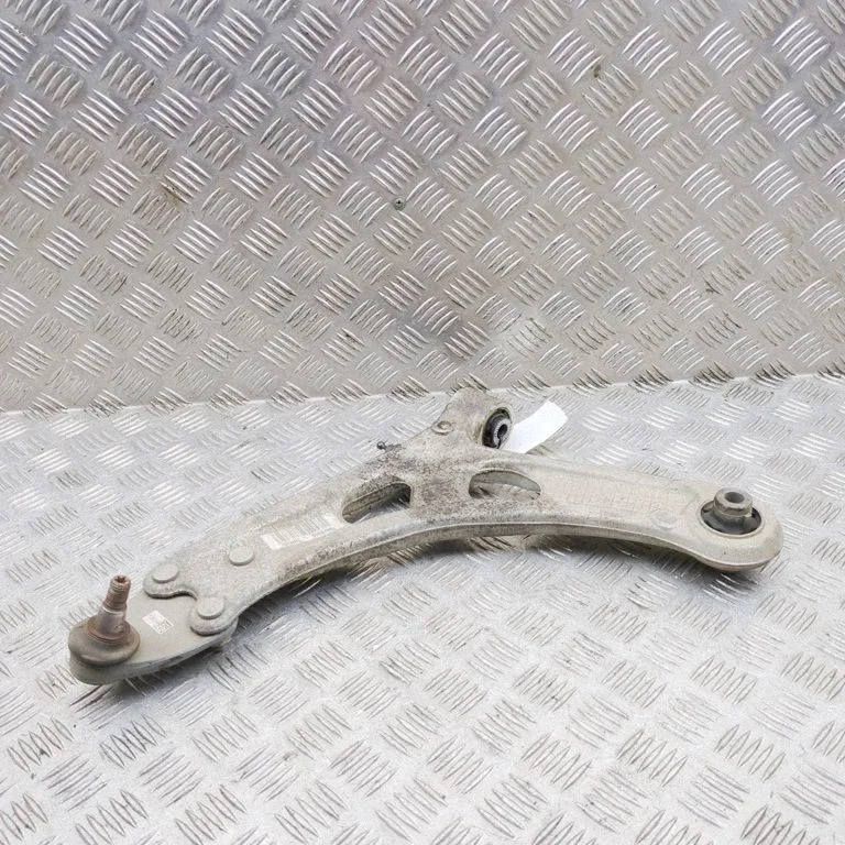 Priekšējā apakšējā svira/svārsts 9815014680