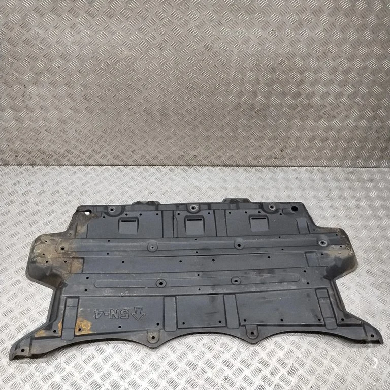 Center/middle under tray cover 748N35SN0A