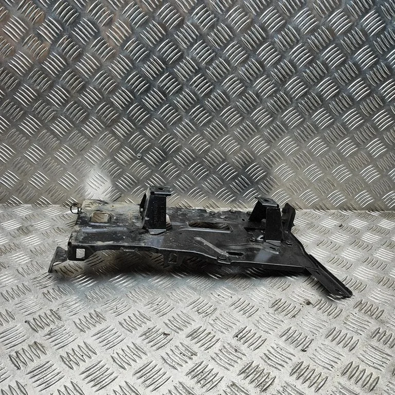 Aku kast 7621008000 – DS Automobiles 7 Crossback (2017-)